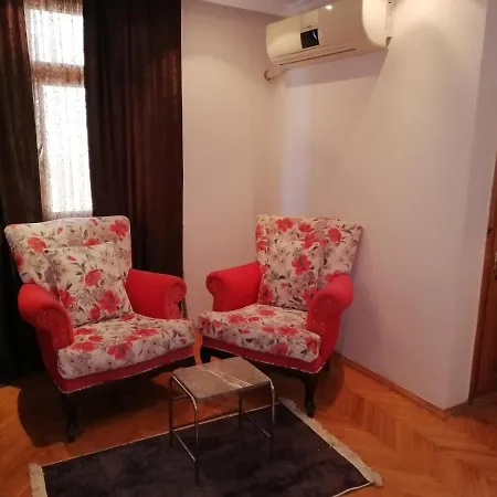 Apartment Beautiful Tourist House For Rent