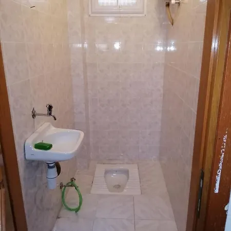 Beautiful Tourist House For Rent דירה *